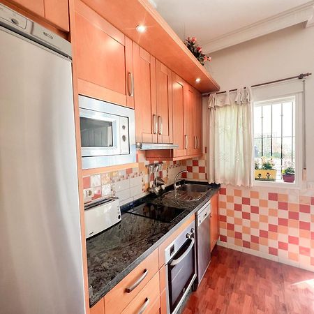 Cozy Apartment Bajondillo Sun&Beach Torremolinos Exterior photo