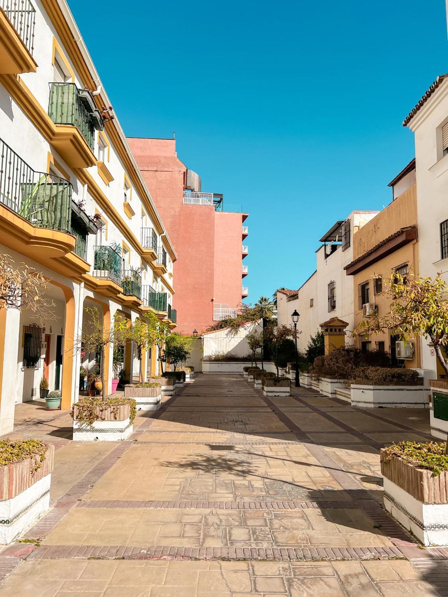 Cozy Apartment Bajondillo Sun&Beach Torremolinos Exterior photo
